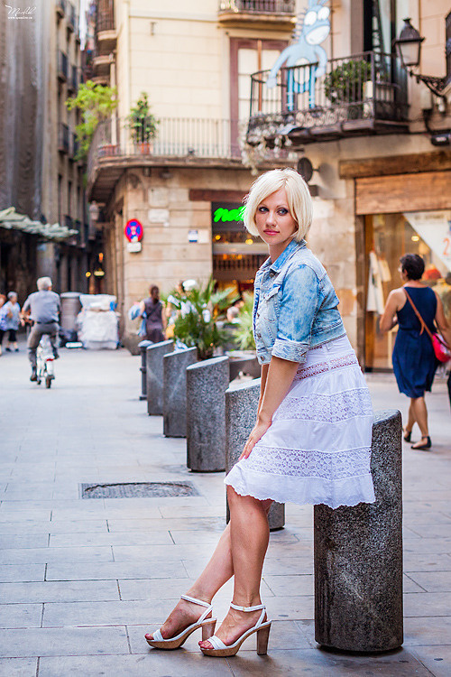 Sesión de fotos de retrato en el Park Güell. Fotógrafo en Barcelona  Maslik Yulia