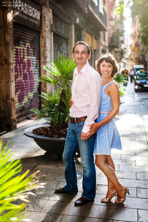 Morning photo shoot in Barcelona. Photographer in Barcelona Spain Maslik Yulia