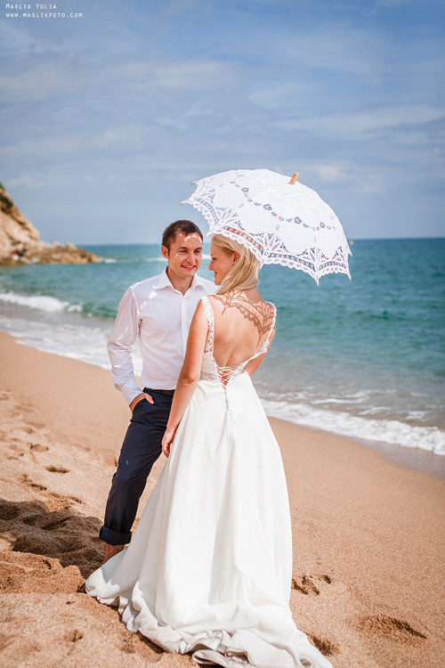 Дождливая фотосессия в Барселоне. Фотограф в Барселоне Испании Маслик Юлия