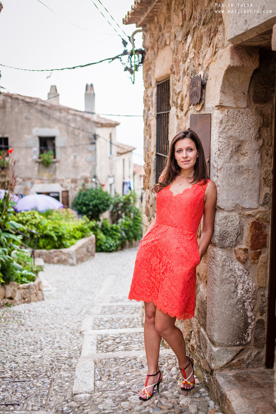 Sea photo session in Tossa de Mar. Photographer in Barcelona Spain Maslik Yulia