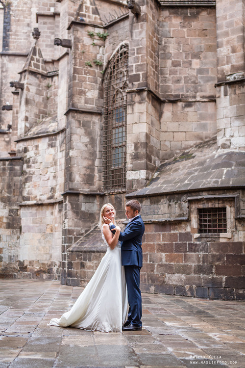 Дождливая фотосессия в Барселоне. Фотограф в Барселоне Испании Маслик Юлия