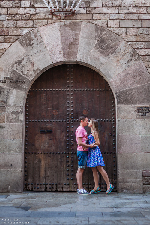 Paseo matutino de barcelona. Fotógrafo en Barcelona  Maslik Yulia