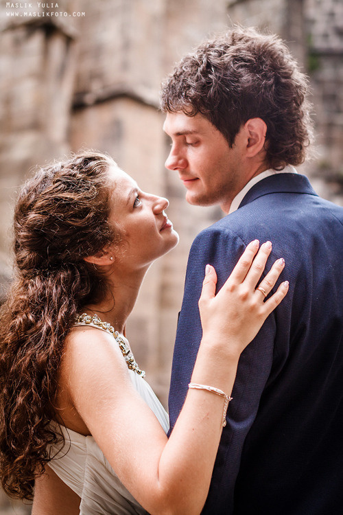 Sesión de fotos de boda de playa en España. Fotógrafo en Barcelona  Maslik Yulia