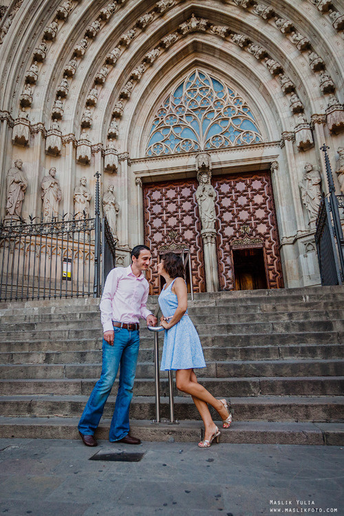 Morning photo shoot in Barcelona. Photographer in Barcelona Spain Maslik Yulia