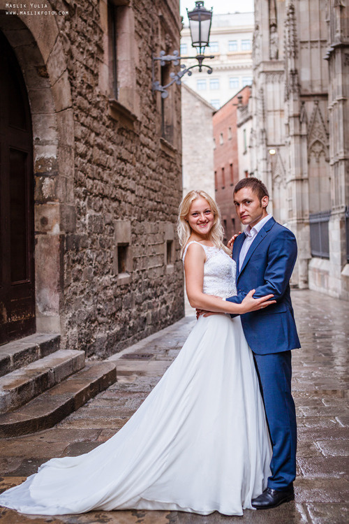 Дождливая фотосессия в Барселоне. Фотограф в Барселоне Испании Маслик Юлия