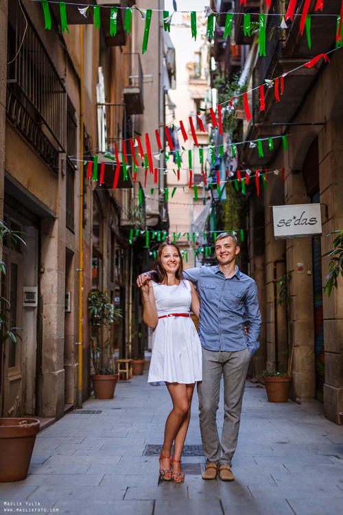 Summer photo shoot in Barcelona. Photographer in Barcelona Spain Maslik Yulia