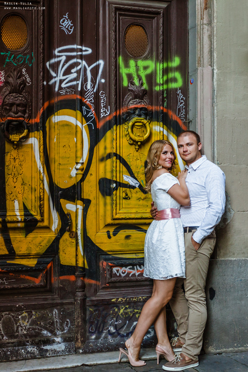 Przyjemna sesja zdjęciowa w Barcelonie. Fotograf w Barcelonie Hiszpanii Maslik Yulia