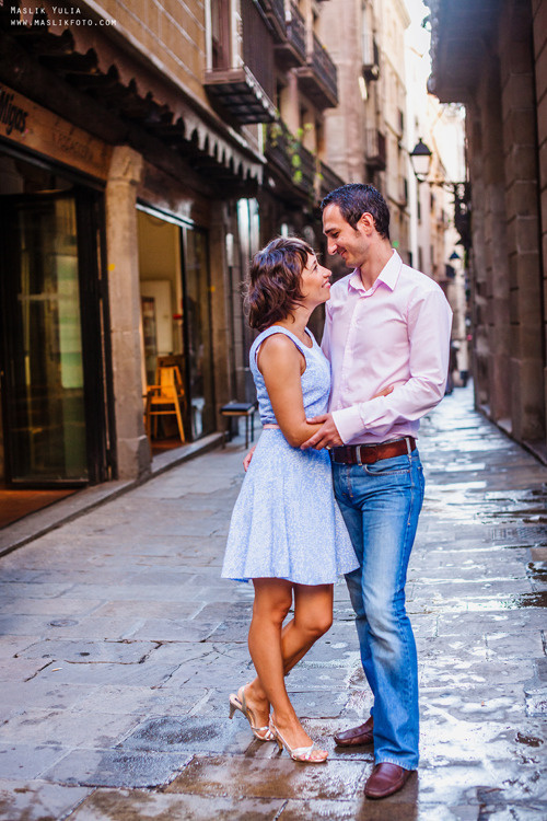 Morning photo shoot in Barcelona. Photographer in Barcelona Spain Maslik Yulia
