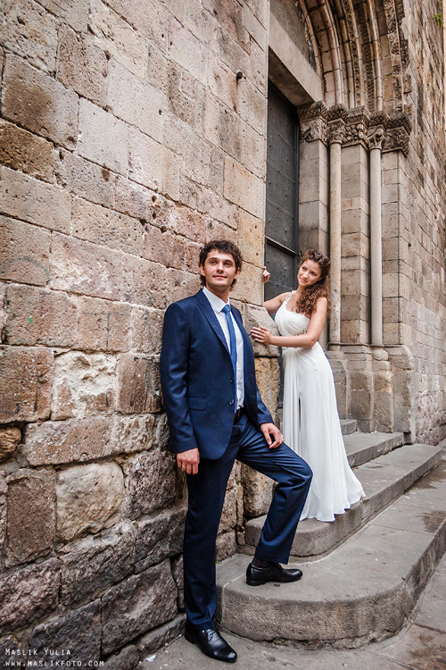 Sesión de fotos de boda de playa en España. Fotógrafo en Barcelona  Maslik Yulia
