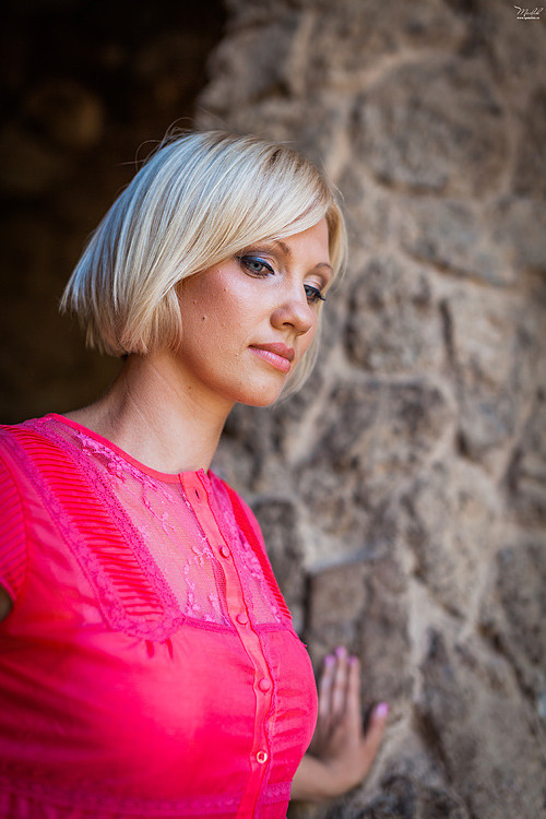 Sesión de fotos de retrato en el Park Güell. Fotógrafo en Barcelona  Maslik Yulia