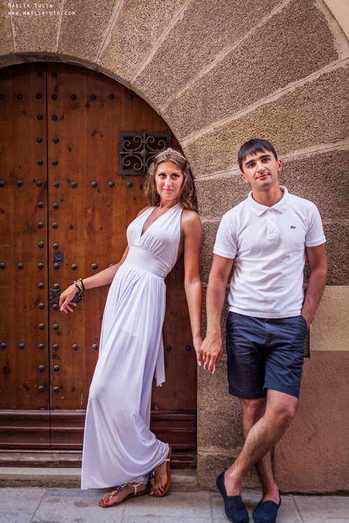 Passionate photo shoot on the Costa Brava. Photographer in Barcelona Spain Maslik Yulia