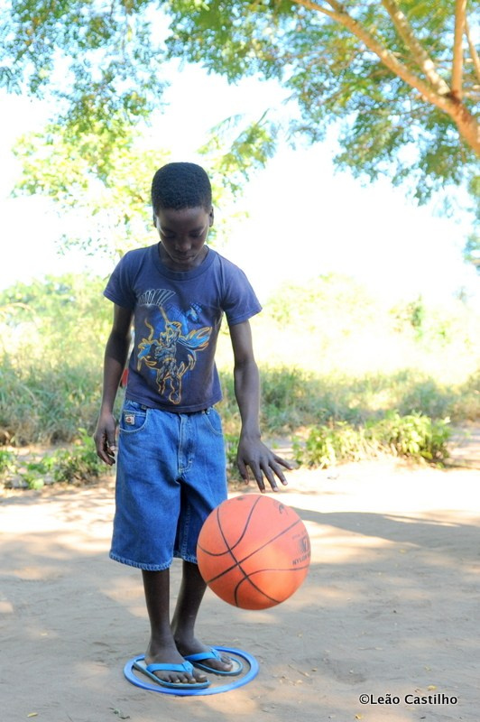Photos of volunteer work in Mozambique. Simbahalu