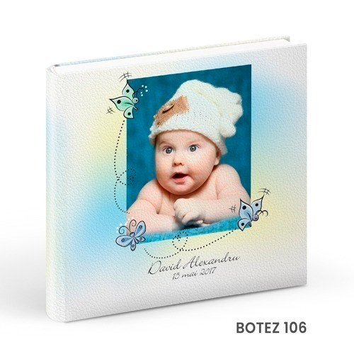 - Copertă delicată pentru album de botez cu tematică copilărie  - Model vesel de copertă album foto botez pentru fetiță/băiețel  - Album de botez cu copertă personalizată și design elegant  - Copertă colorată și jucăușă pentru albumele de botez.alinofotostudio,fotograf Botoșani ,fotograf Iași,fotograf Suceava ,Alin chirila fotograf, album botez, Photobook , servicii fotobotez,servicii foto video botez 