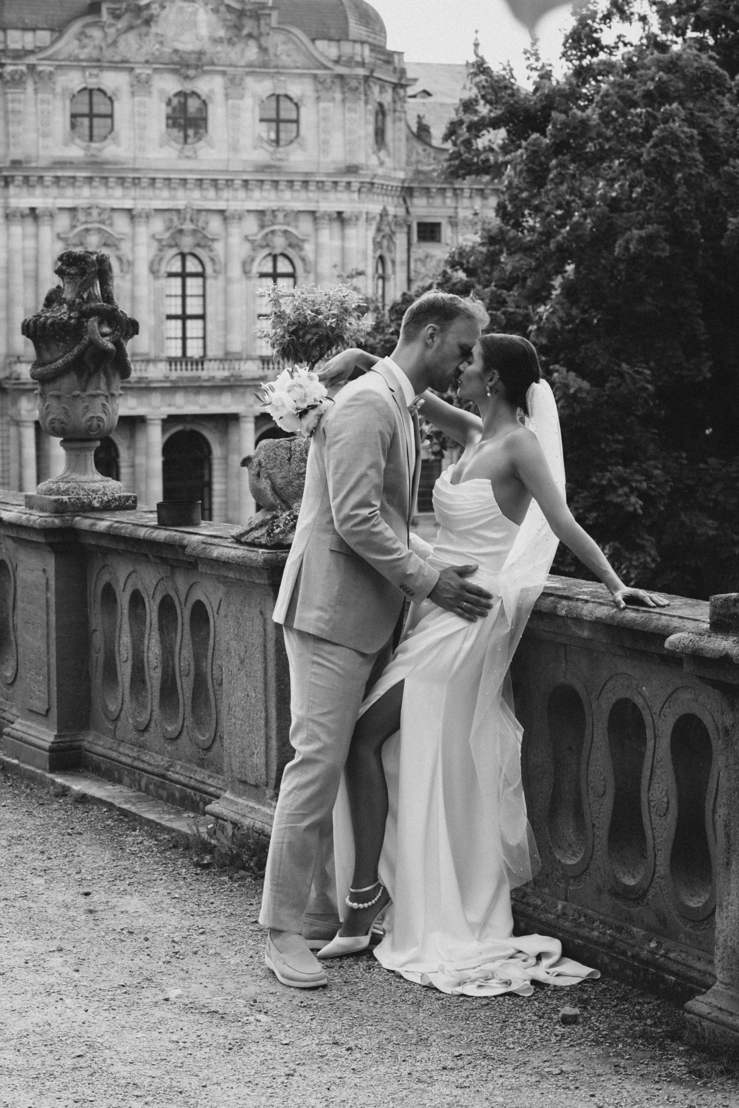 Hochzeitsfotograf in Würzburg - authentische Hochzeitsbilder in der Würzburger Residenz