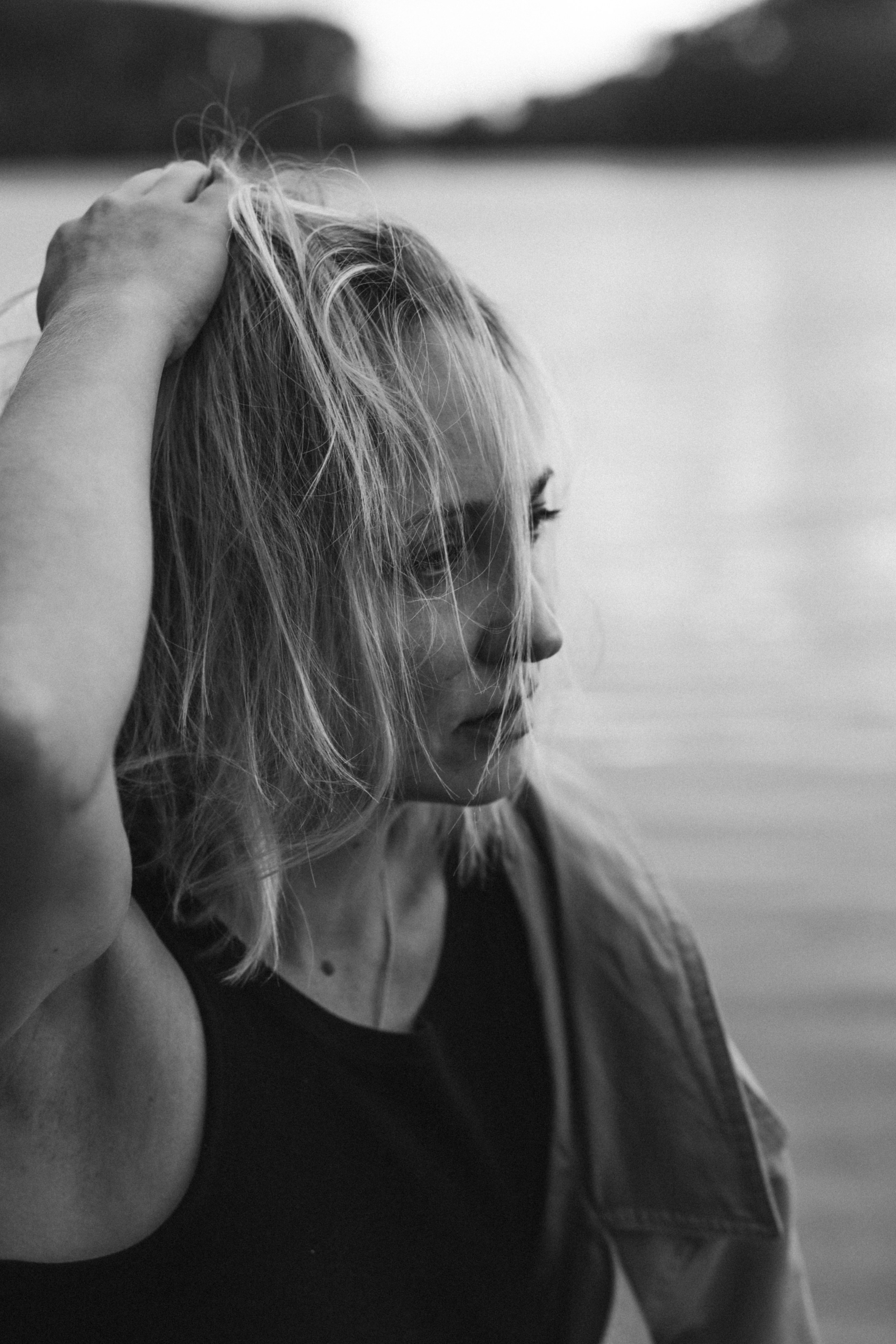 Authentisches und natürliches  Frauenportrait outdoor.