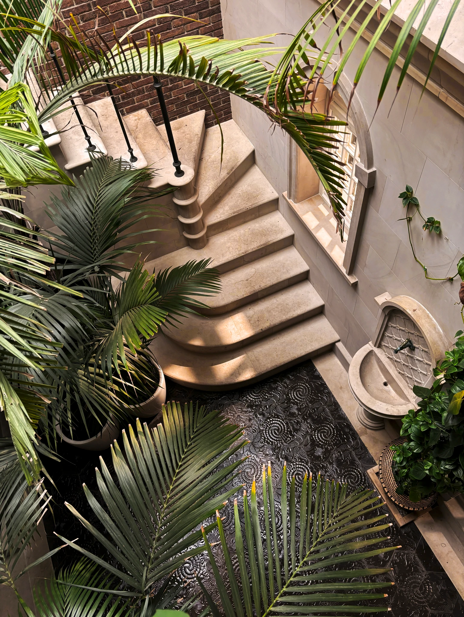 Luksusowy Dzień zdjęciowy – Sesje zdjęciowe dla każdego: portrety, zdjęcia biznesowe, rodzinne i inne. Portrait & Fashion Photographer | Сannes, Paris, Monaco, Dubai, Kyiv — - Alisa Postnykova