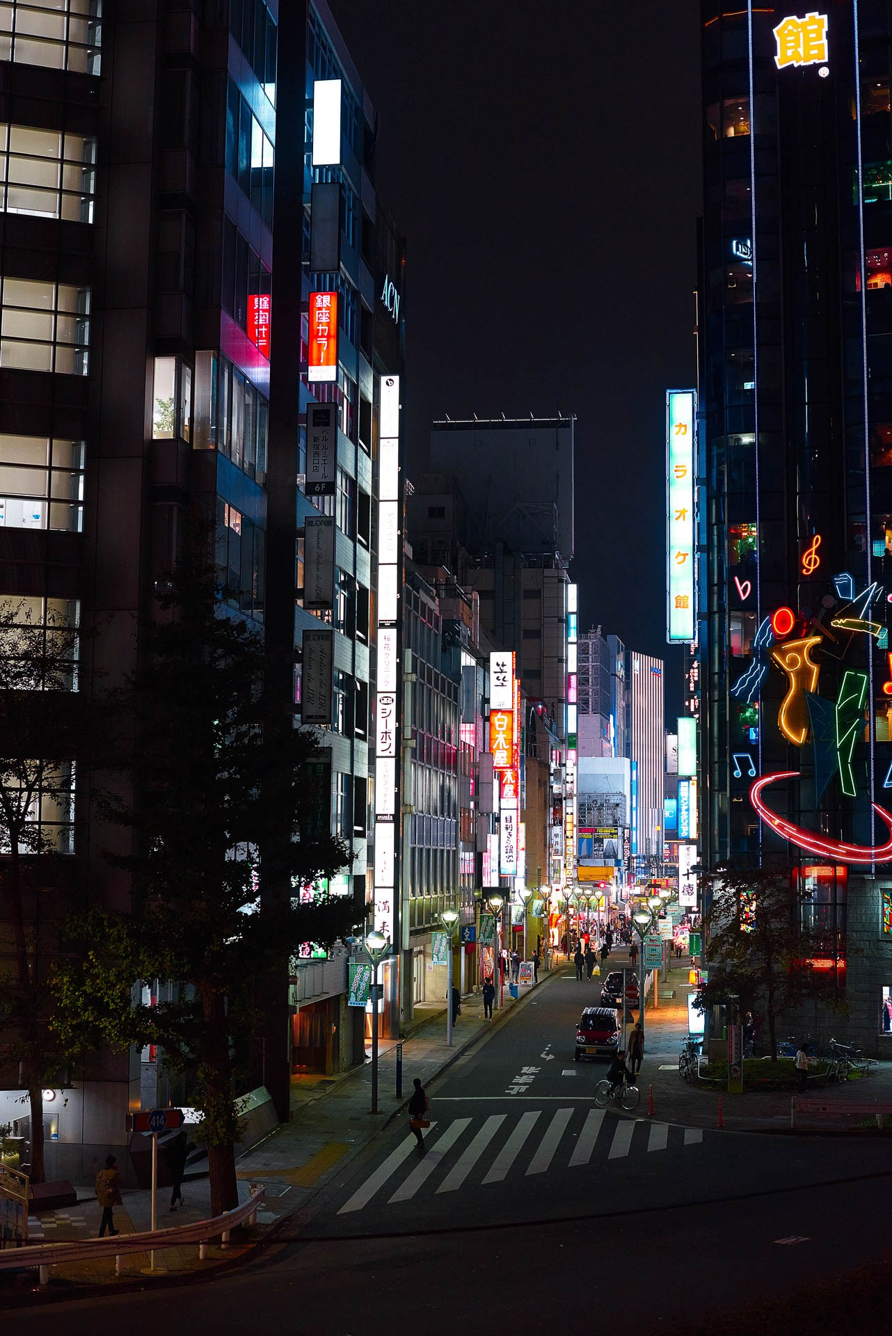 Tokyo Travel Photography Guide: Best Districts, Attractions & Tips