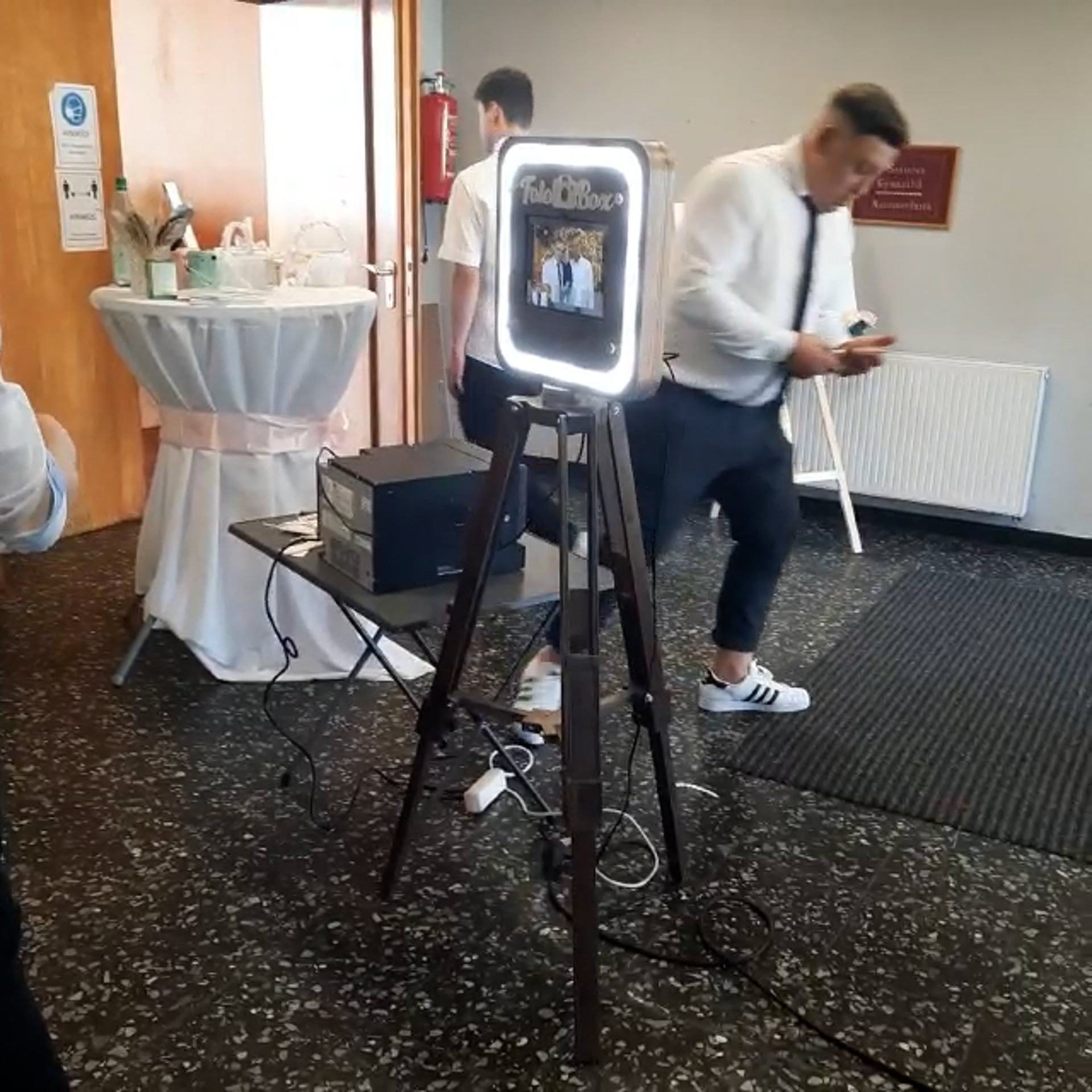 FOTOBOX. Khanoff production