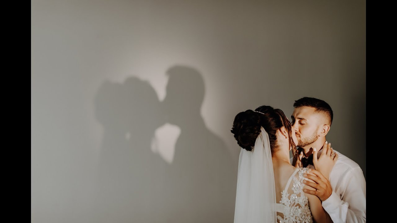 Costel si Mihaela. Wedding photographer and videographer