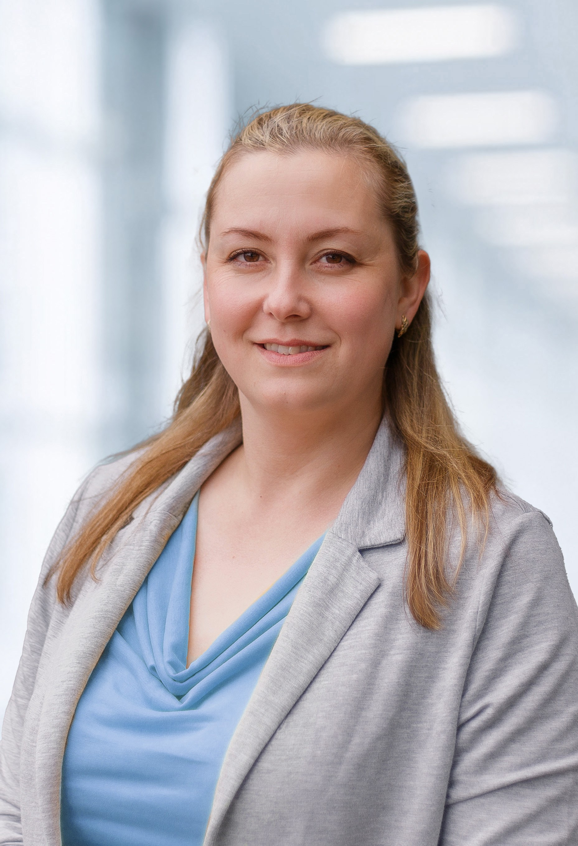 Bewerbungsfoto, Passfoto, Fotograf in Hamburg. Fotografin Hamburg Reinbek Elizaveta Romanova