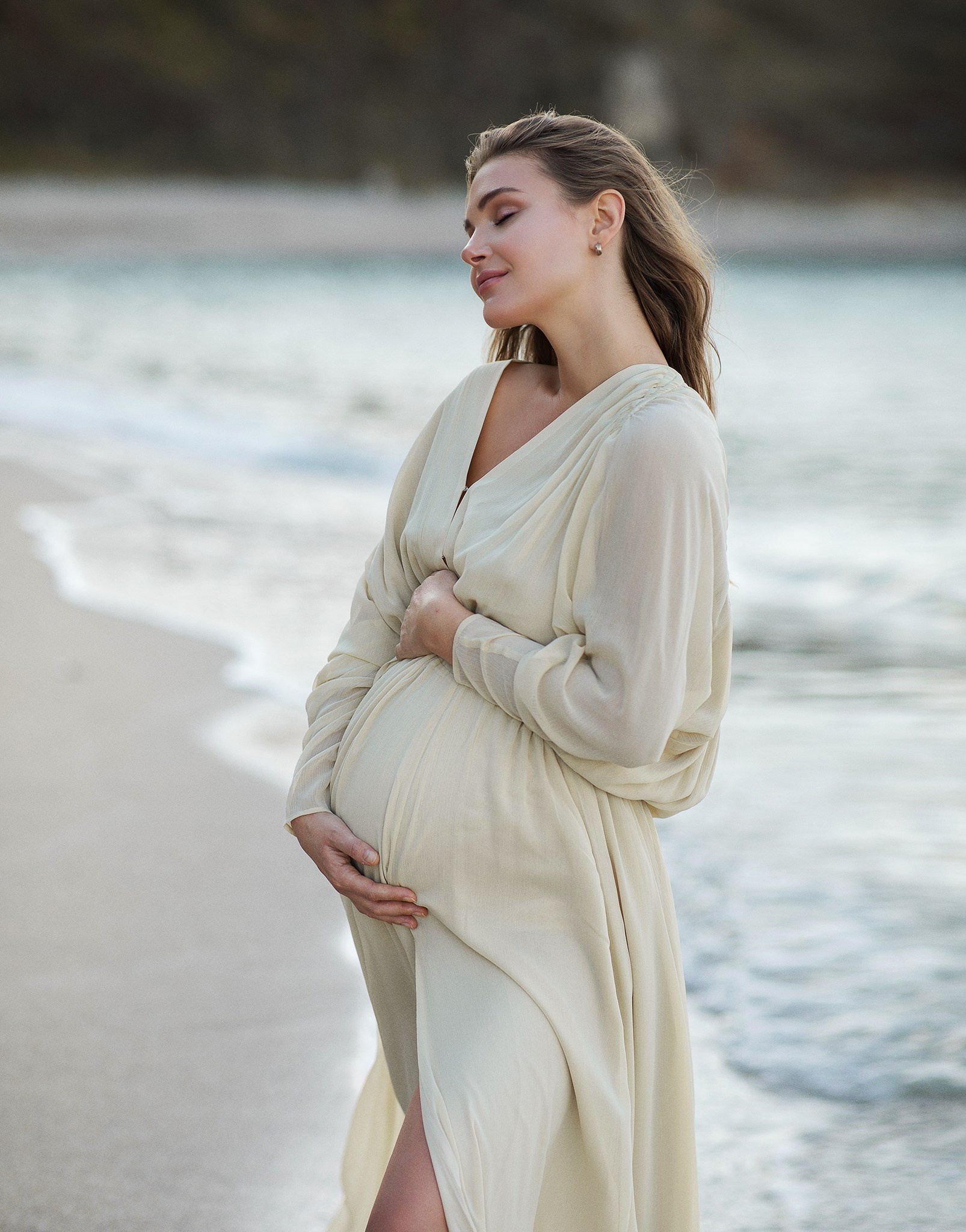 Women and maternity photographer in Brussels, Belgium