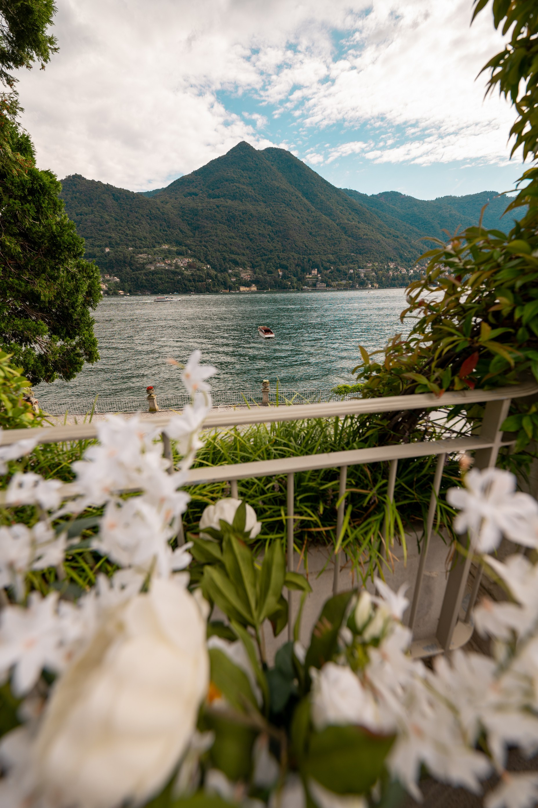 Свадебная фотосессия на озеро Комо с профессиональным фотографом