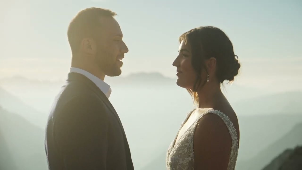 Portfolio. Iceland elopement wedding videographer