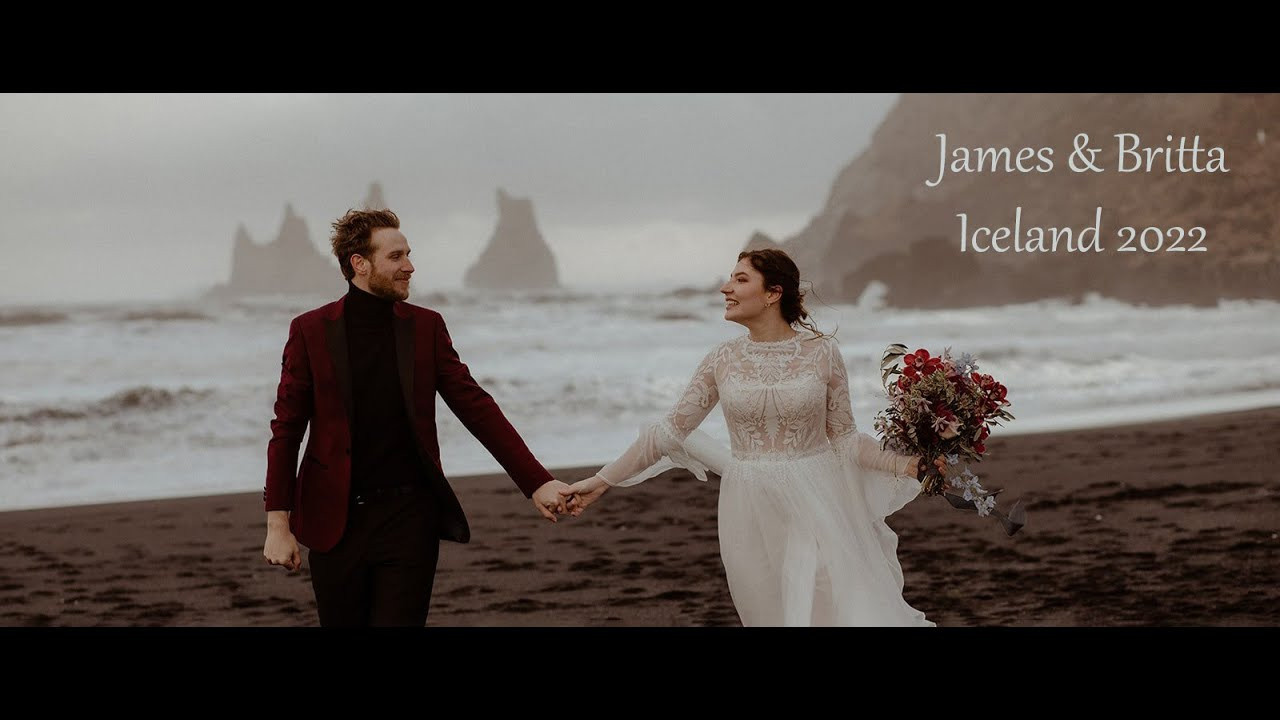 Wedding videographer in Iceland. Iceland elopement photographer & videographer