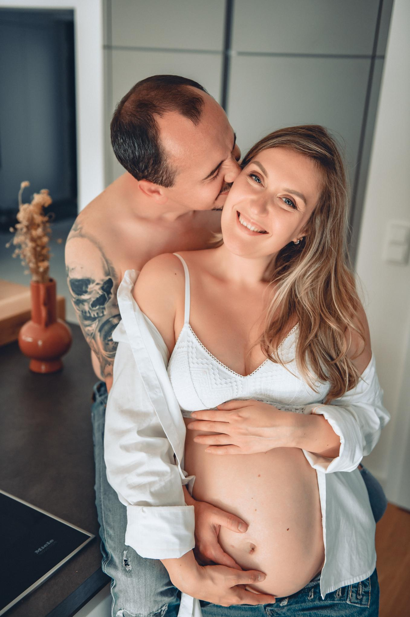 Schwangerschaftsfotografie I Babybauch I Fotografin Lily Walter Regensburg I München. Lily Walter | Hochzeitsfotografin Regensburg | München