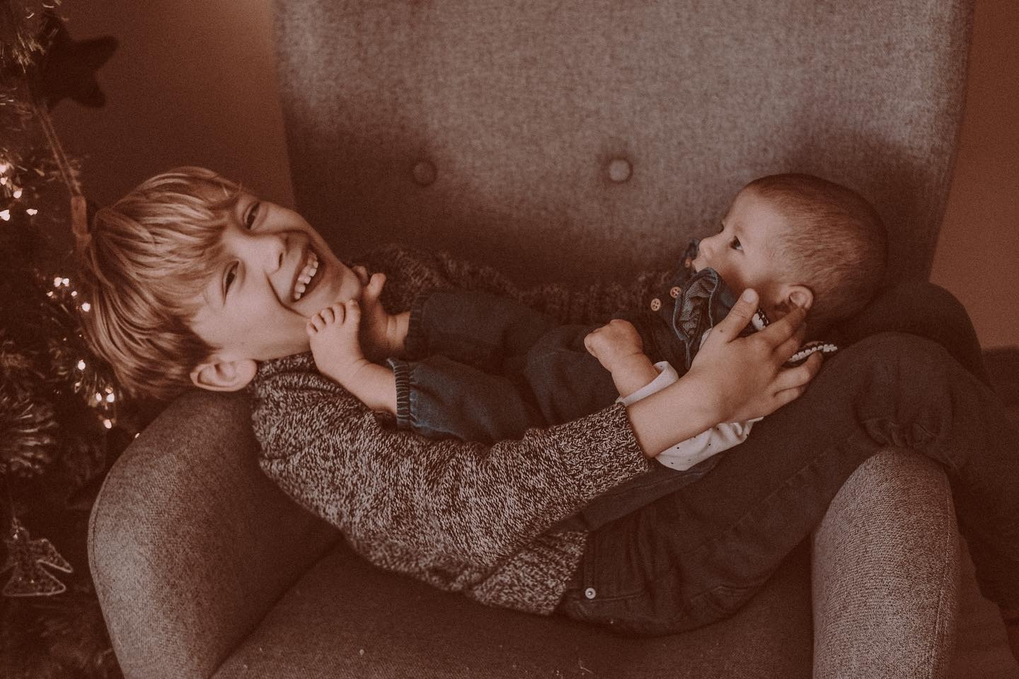 Fotógrafa infantil y de lactancia materna y maternidad en Barcelona