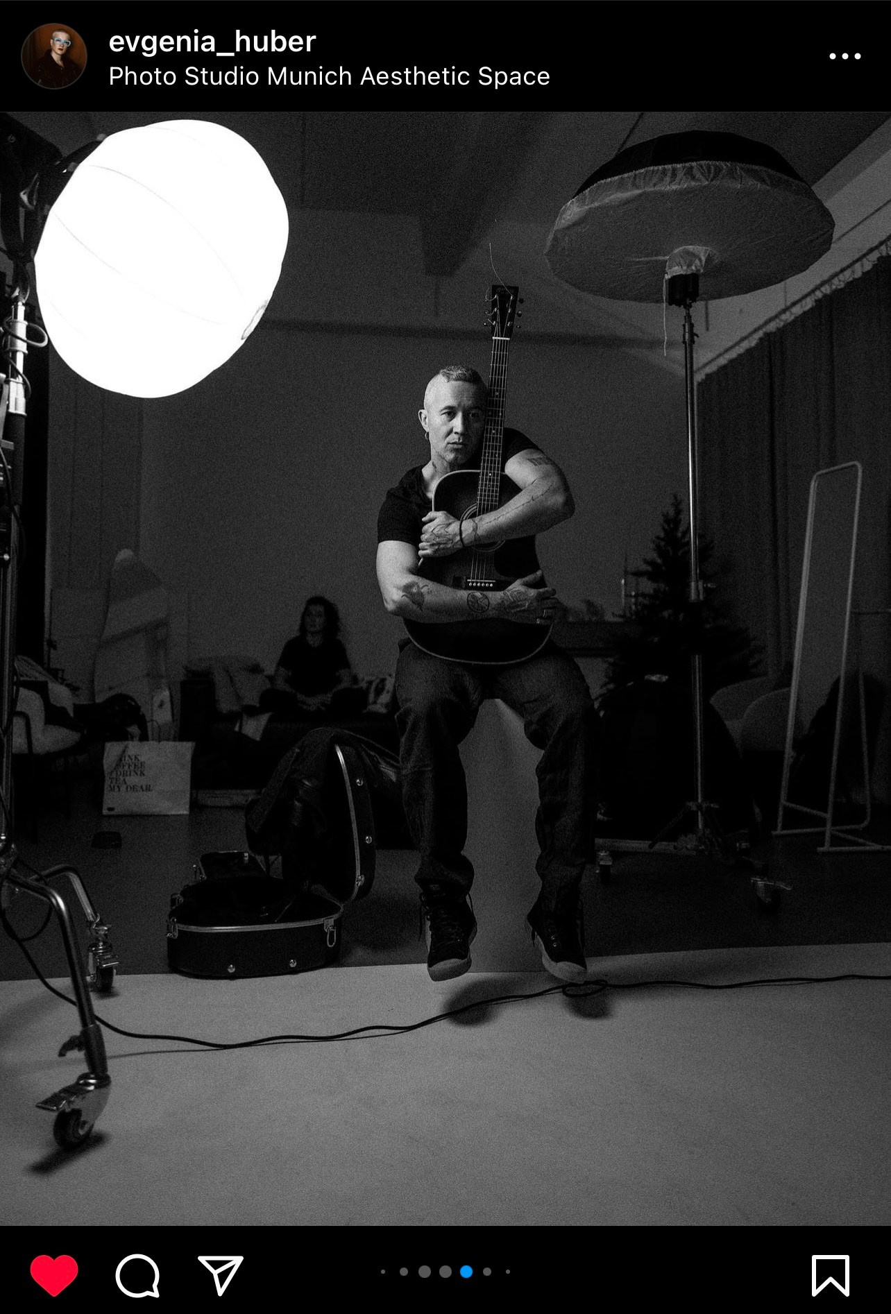 Unsere Gäste. Fotostudio Aesthetic Space in München. Fotostudio mieten ab 1 Stunde