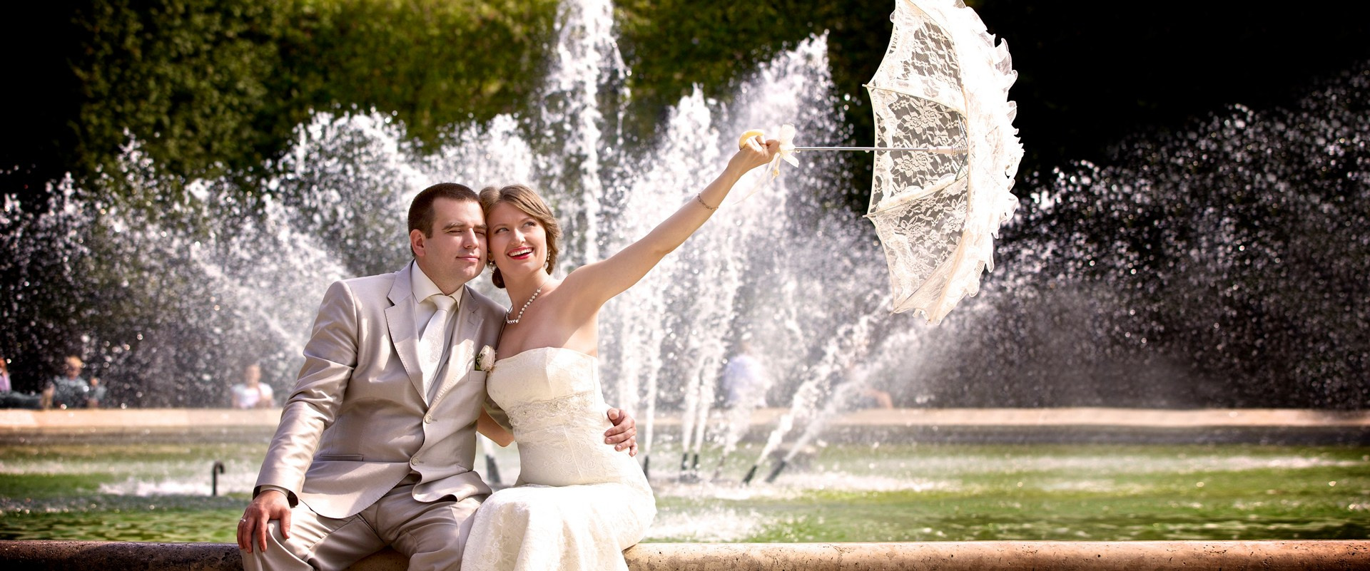 Paris Photography - Stunning Love Stories by Liya