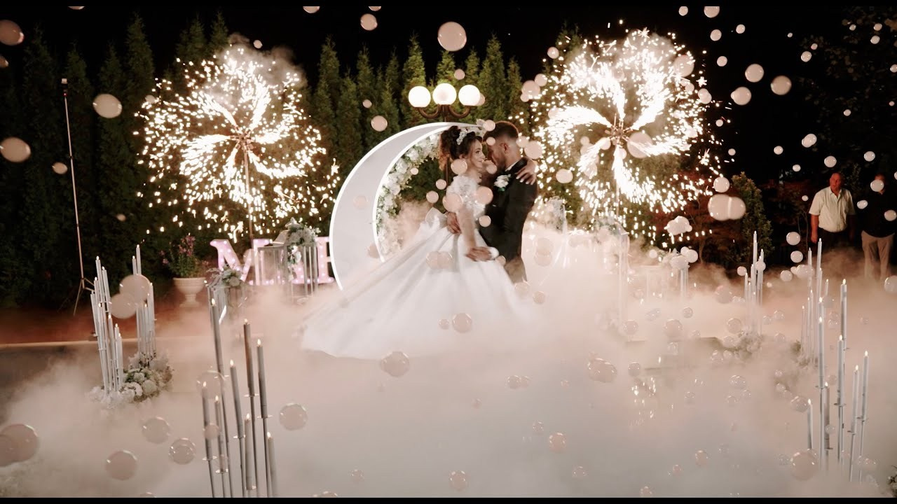 Capturăm clipe, Transmitem emoții, Creăm amintiri de neuitat!