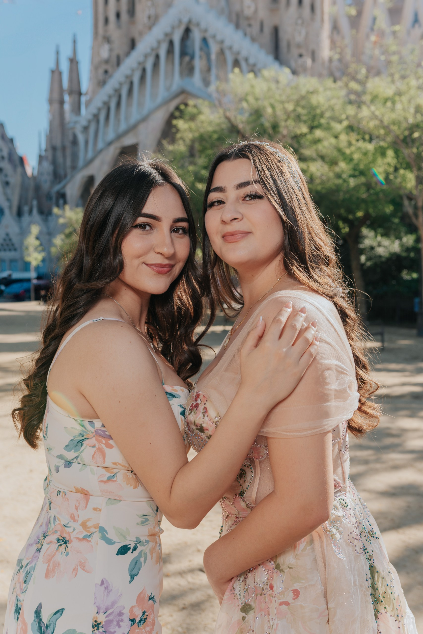 A Quinceañera (15th birthday) photoshoot in Barcelona. DiaFoto — Wow Photographer in Barcelona | Premium Barcelona Photoshoot Experience