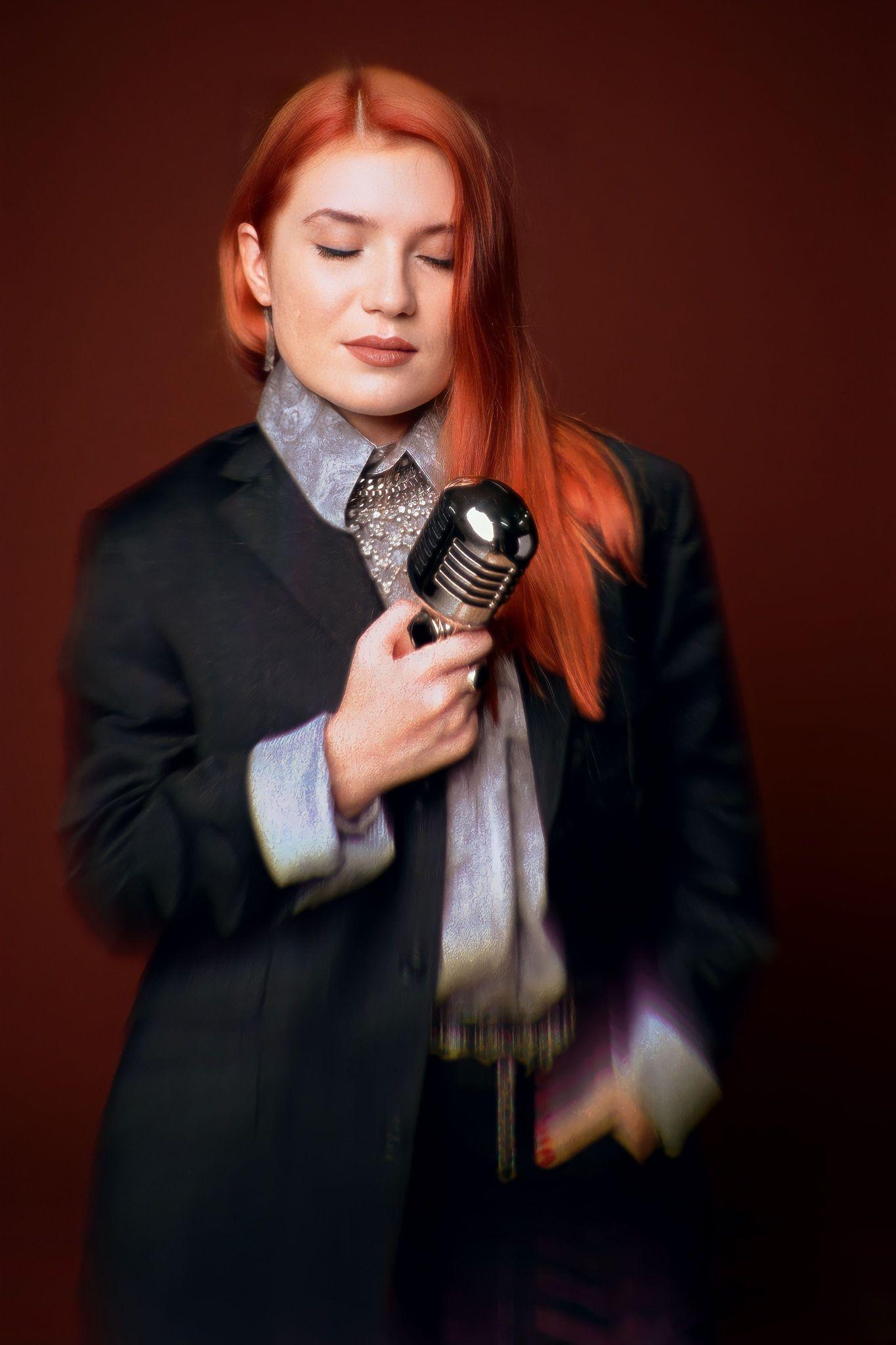 АИNA Vernov. Vernov Production & AKKA Music en association CASIdAF & BRUCEF