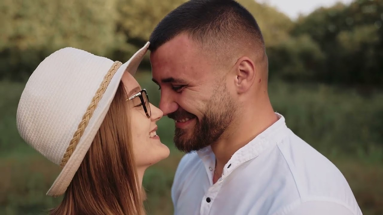 Capturăm clipe, Transmitem emoții, Creăm amintiri de neuitat!