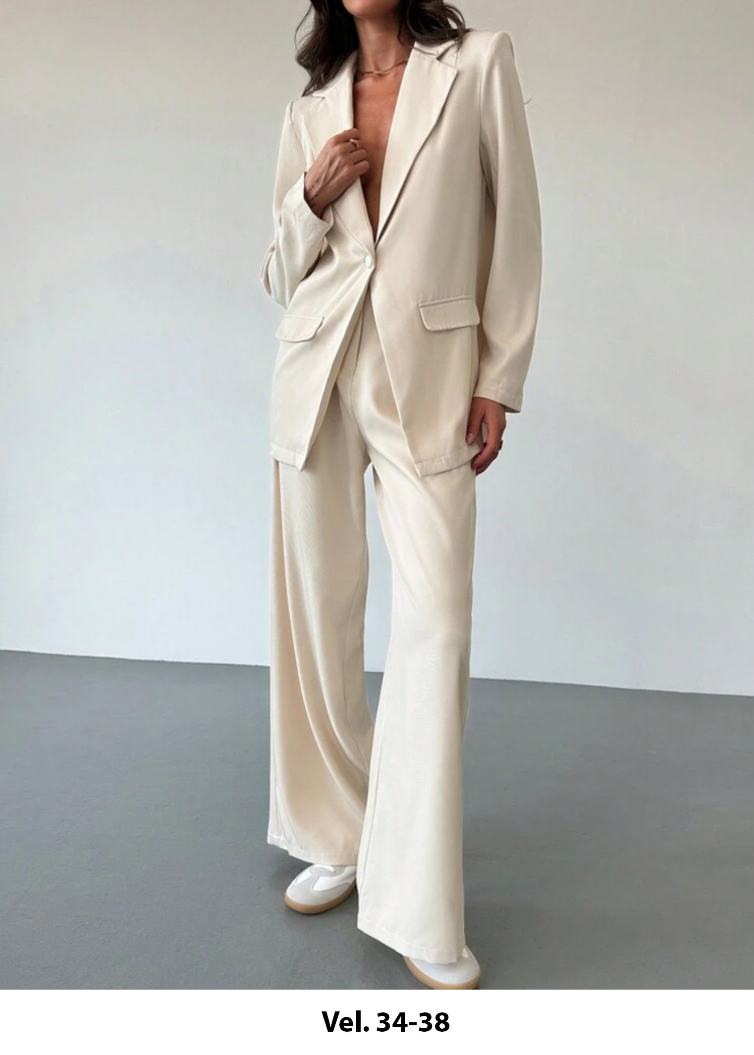 Different outfits rent for photoshoots in Prague and Czech Republic. Professional photographer in Prague Anastasia Haritonova