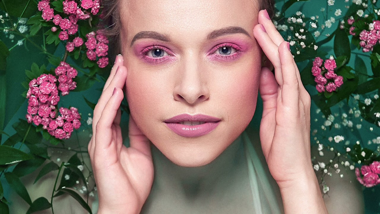 Photoshoot in a bath with milk and flowers. Calgary wedding photo and video. Photographer Andrii Bielikov